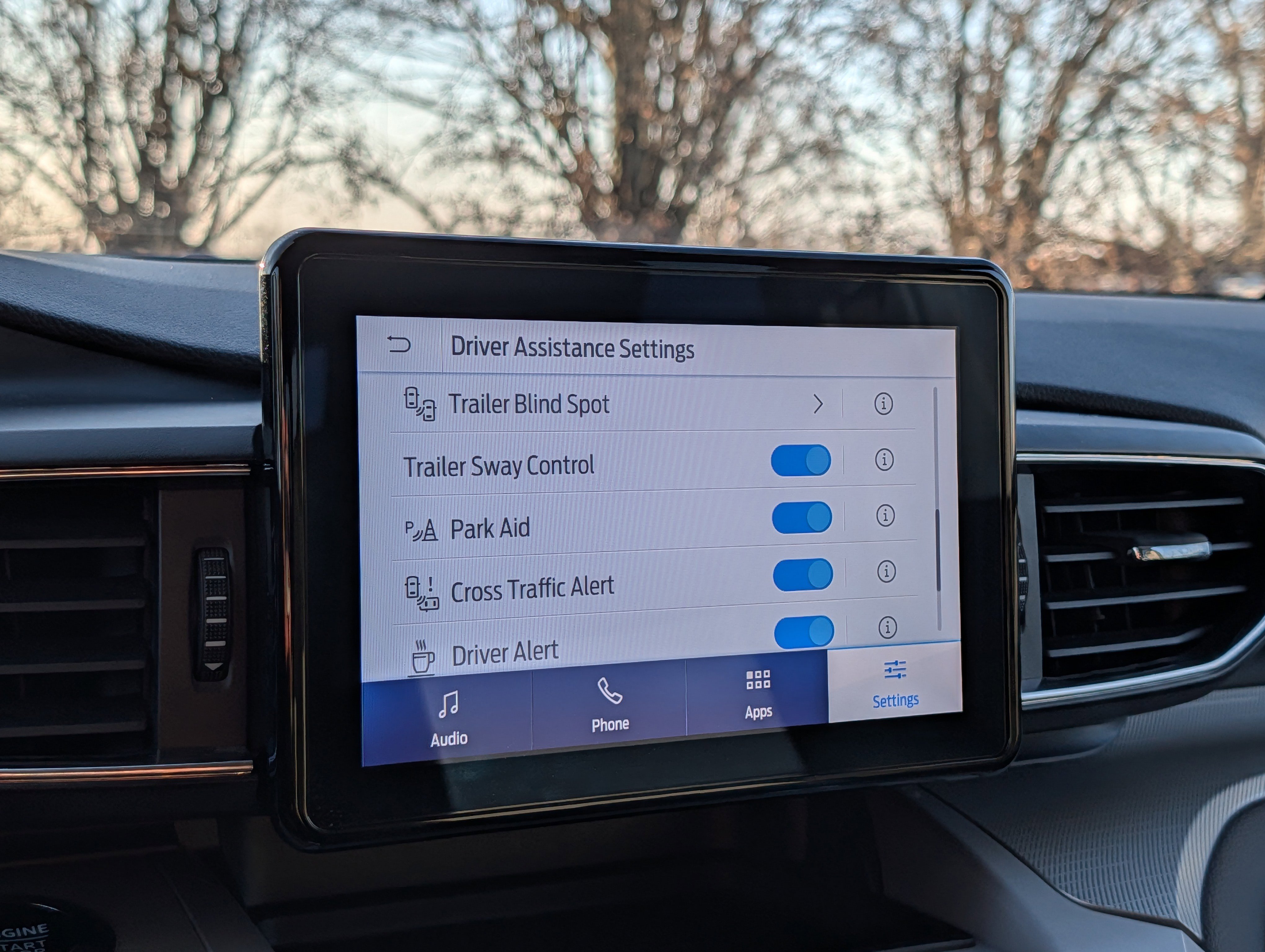 Used 2023 Ford Explorer XLT w/ Equipment Group 202A image 23