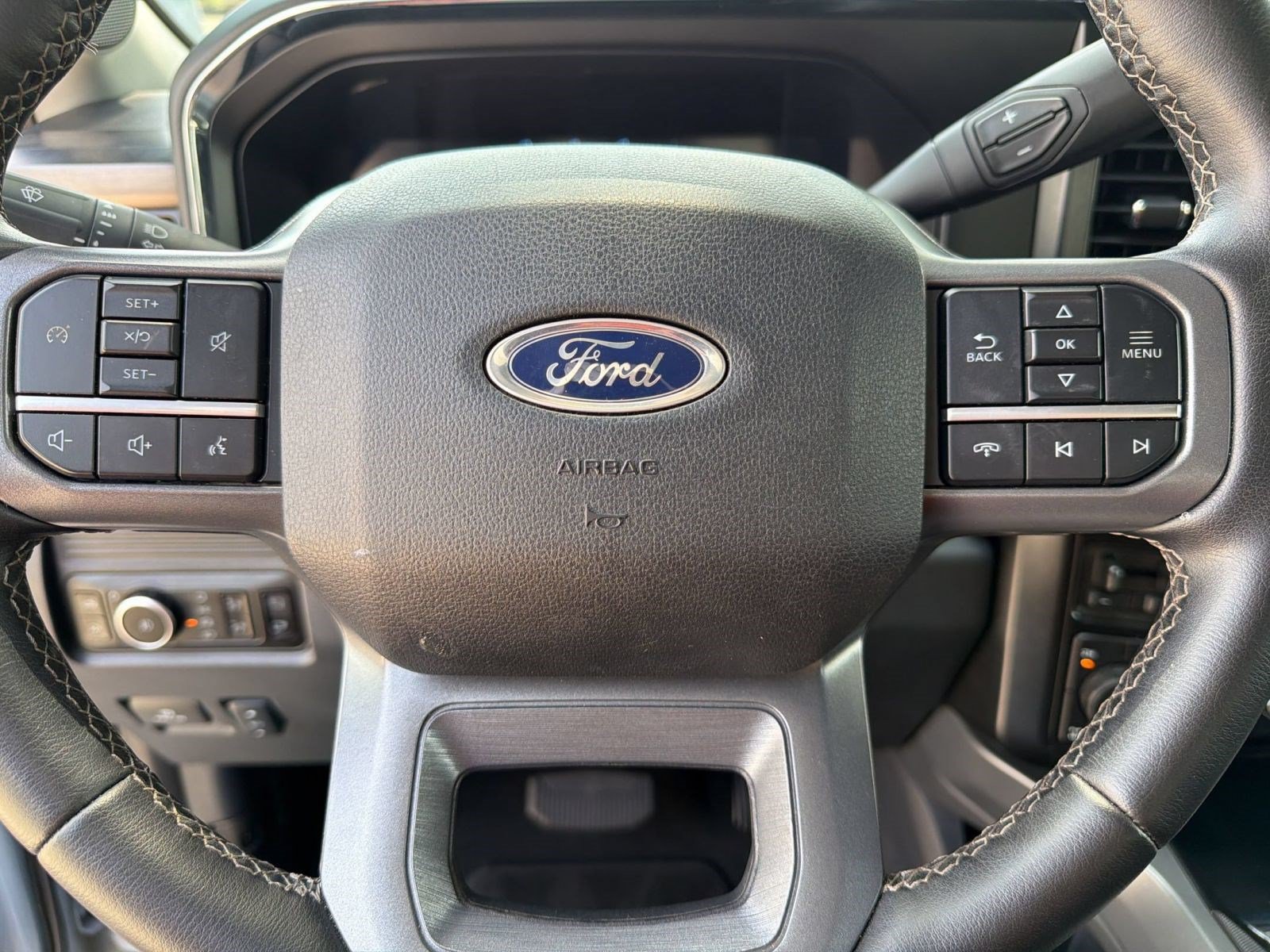 Used 2026 Ford F350 Lariat w/ Chrome Package AWD/4WD image 11