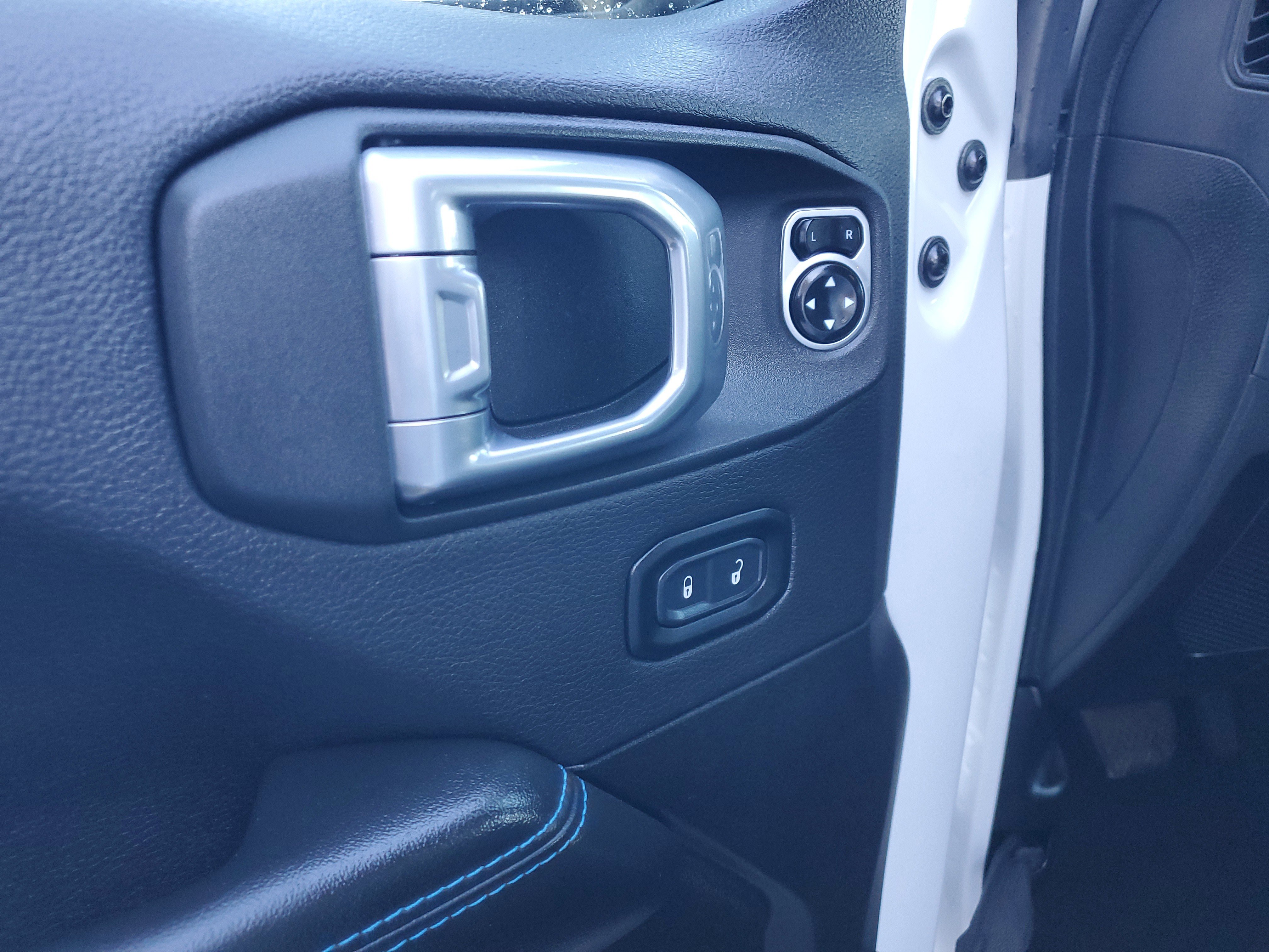 Used 2024 Jeep Wrangler High Altitude image 7