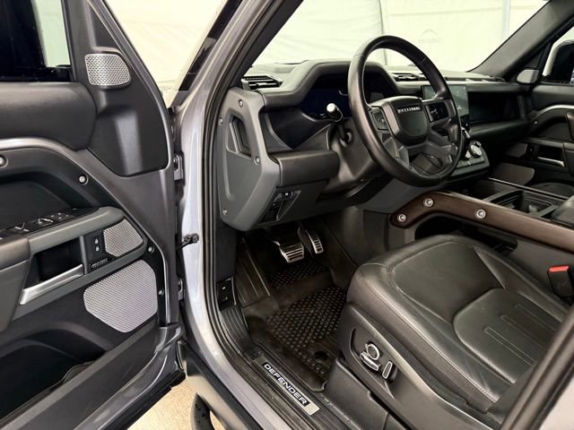 Used 2023 Land Rover Defender 130 X AWD/4WD image 36