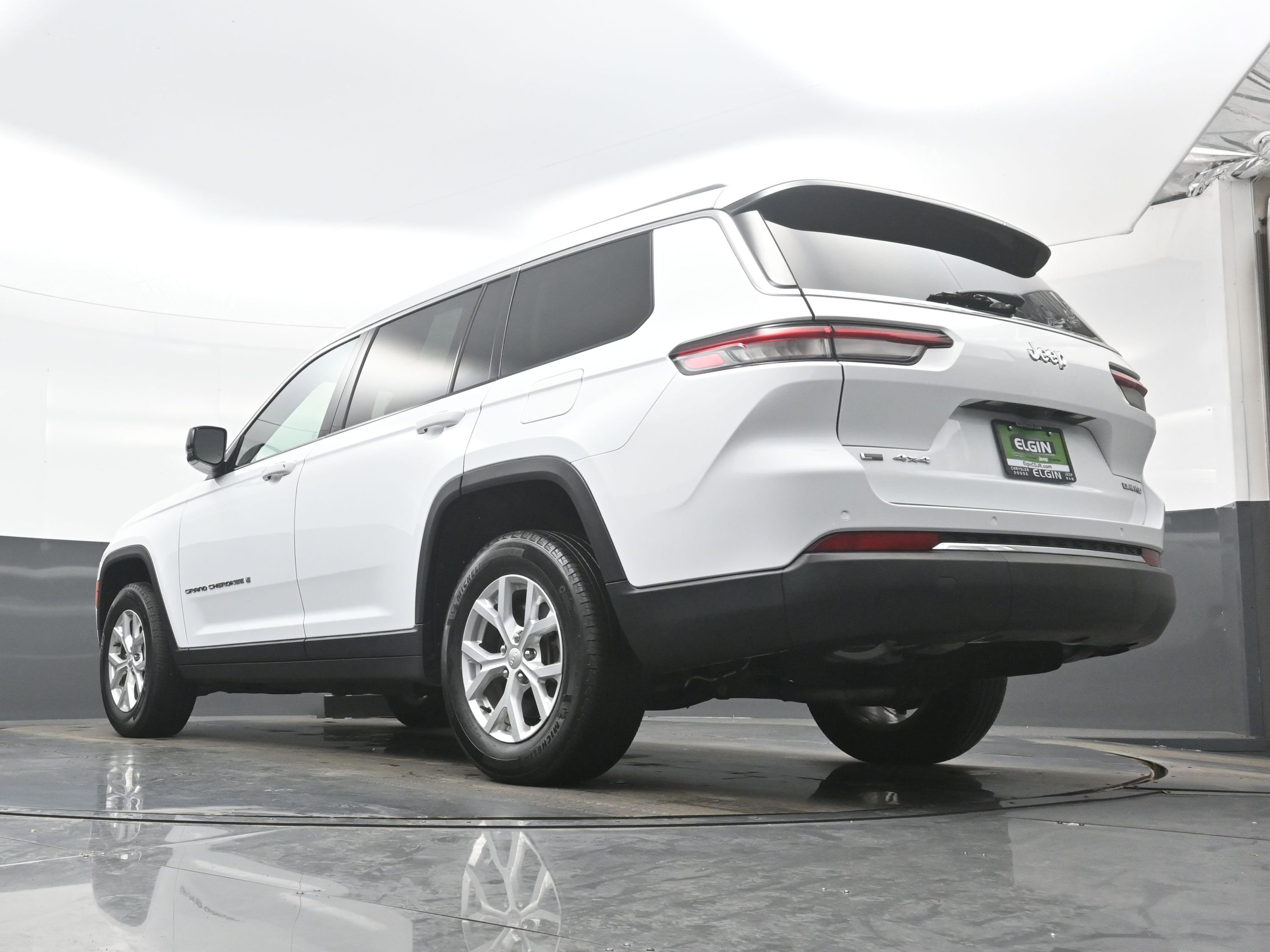 Used 2023 Jeep Grand Cherokee L Limited image 29