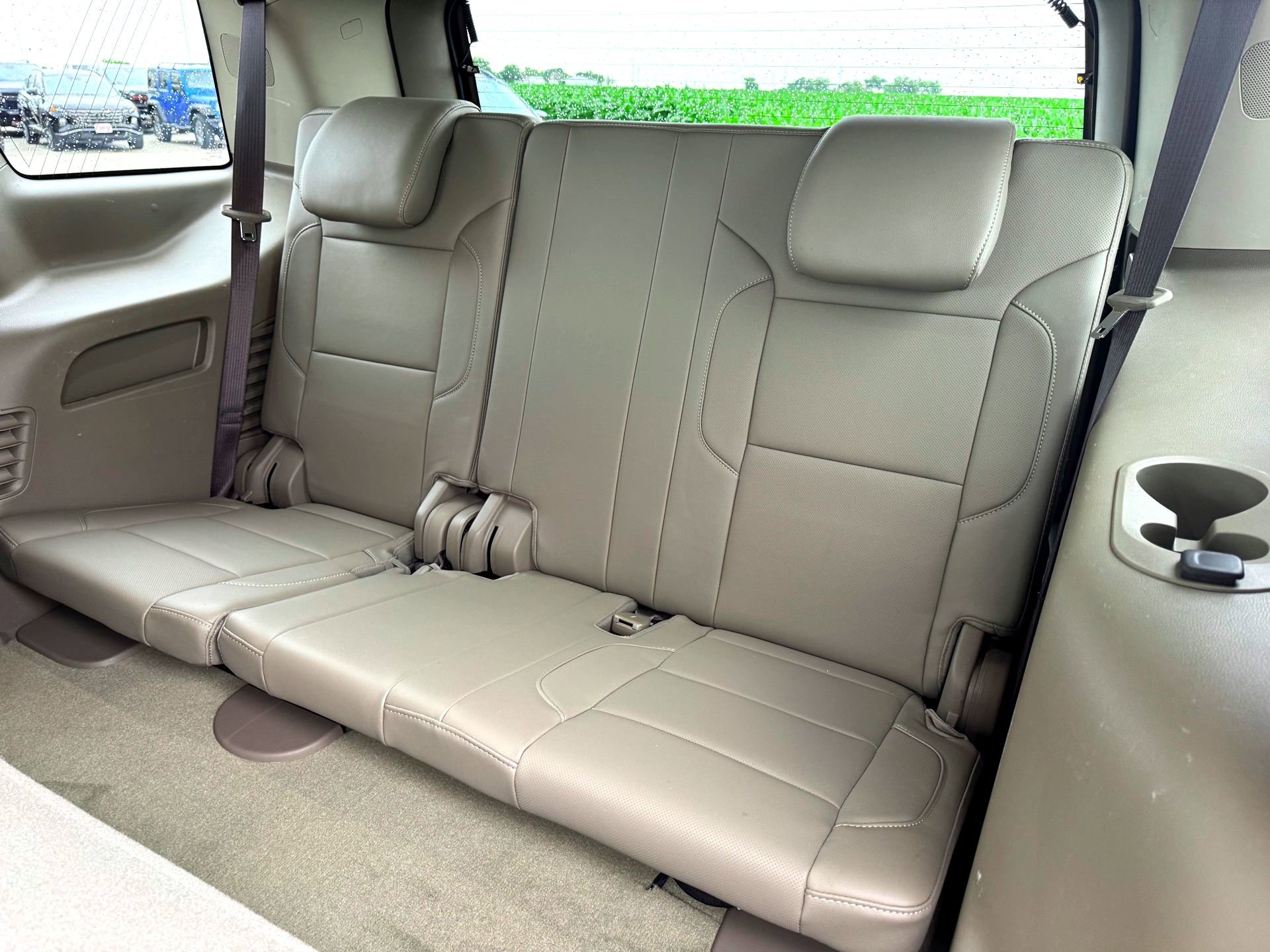 Used 2017 GMC Yukon SLT w/ Open Road Package image 19