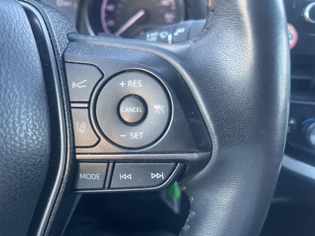 Used 2024 Toyota Camry SE image 17