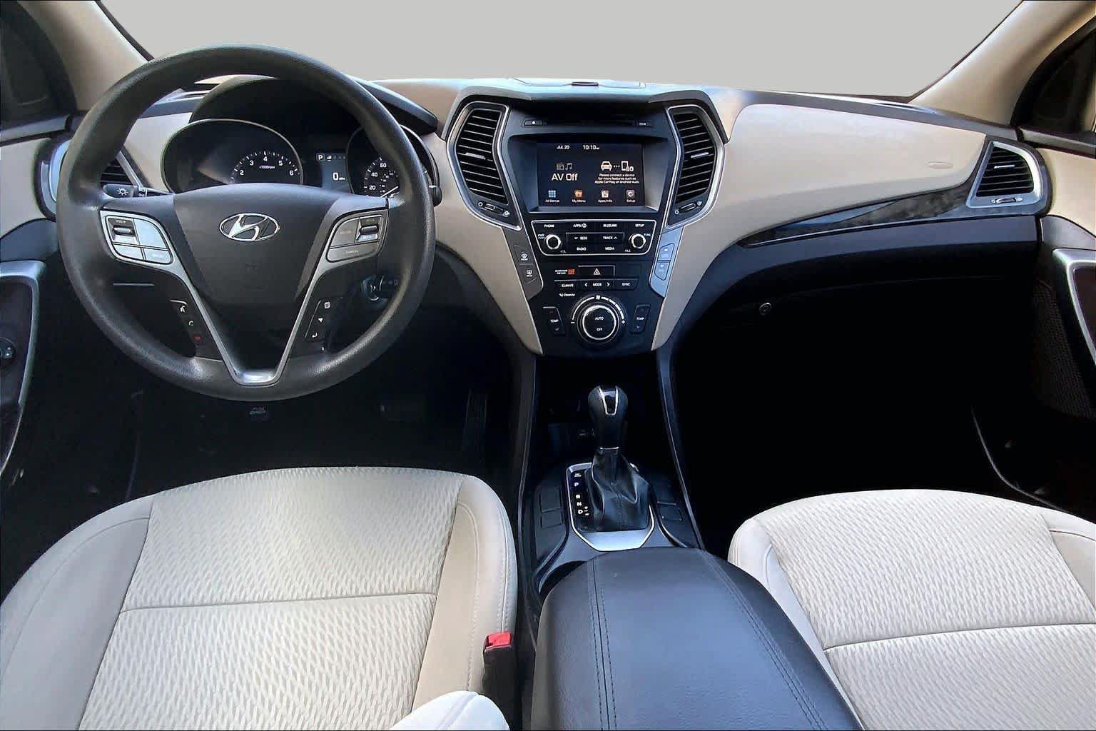 Used 2017 Hyundai Santa Fe Sport FWD image 16