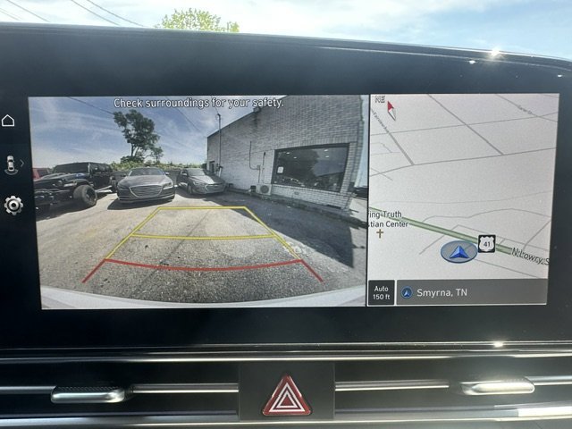 Used 2024 Hyundai Elantra SEL FWD image 23