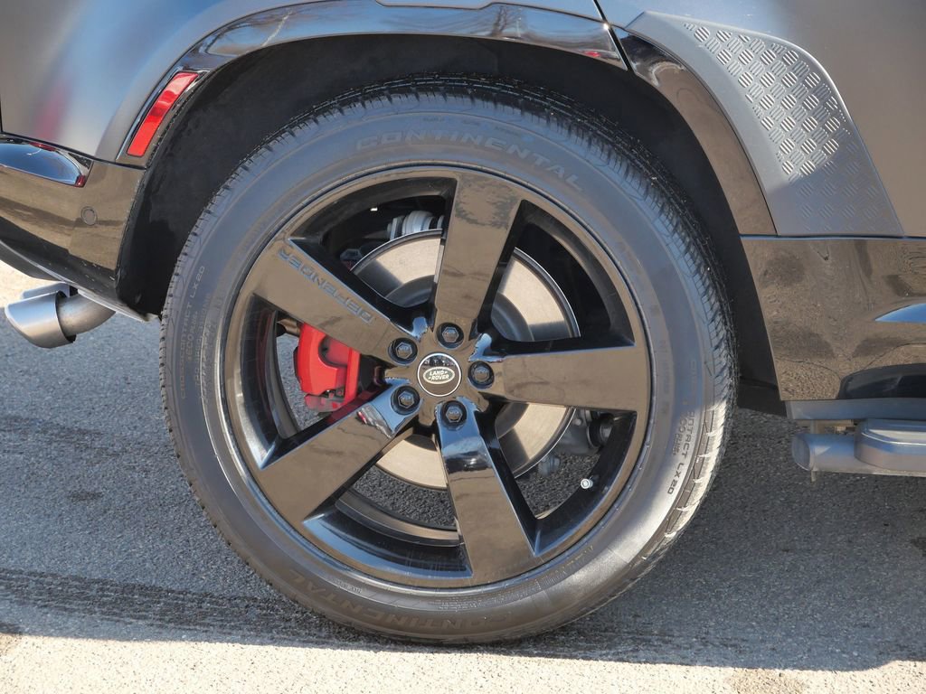 Used 2024 Land Rover Defender 110 Carpathian Edition image 12