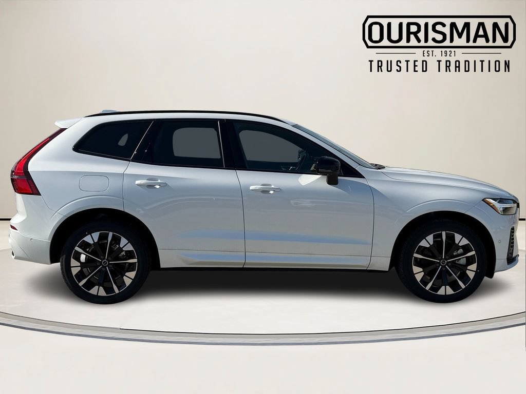 New 2026 Volvo XC60 T8 Plus w/ Climate Package AWD/4WD image 2