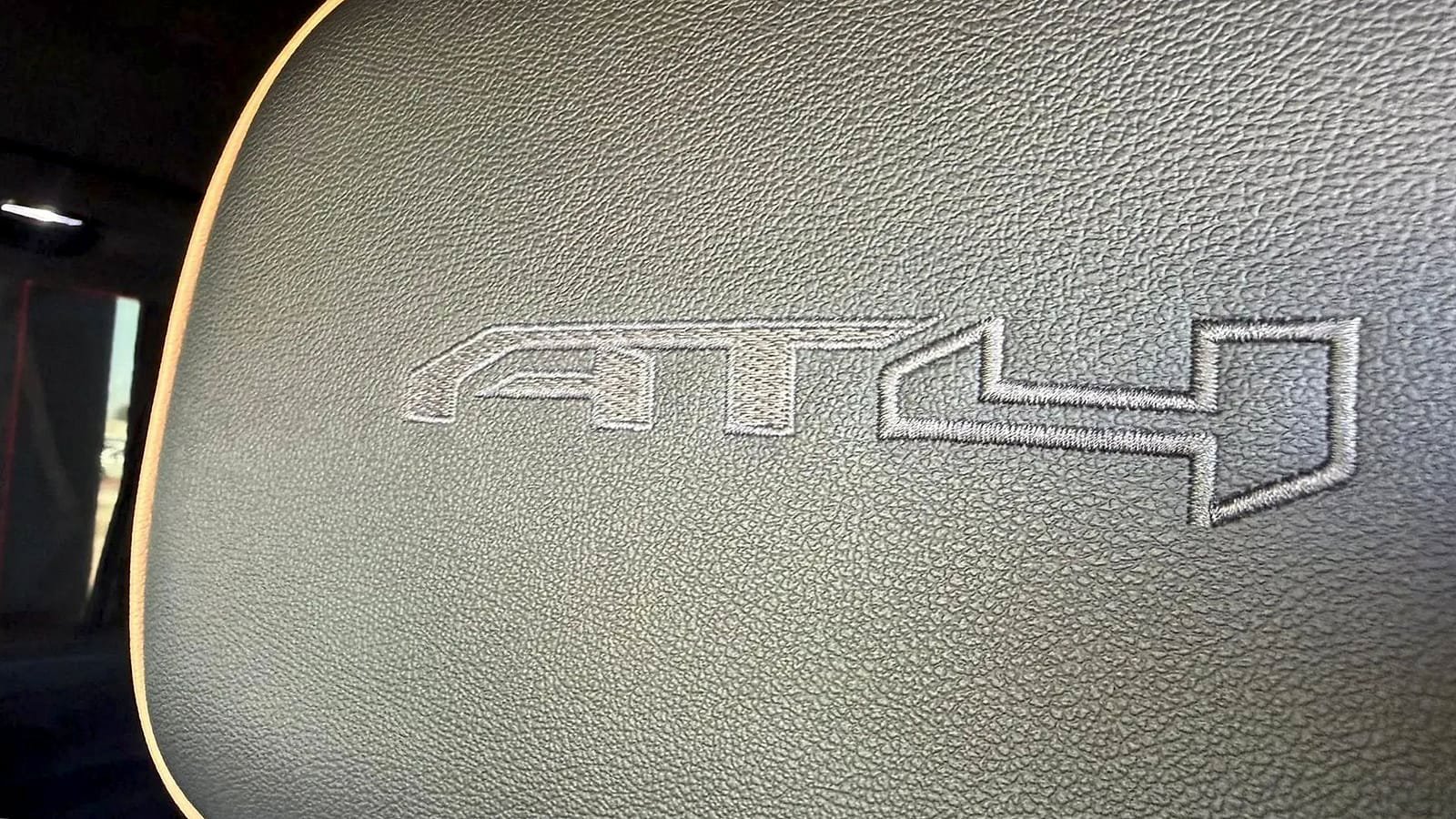 Used 2022 GMC Yukon XL AT4 w/ Max Trailering Package AWD/4WD image 36