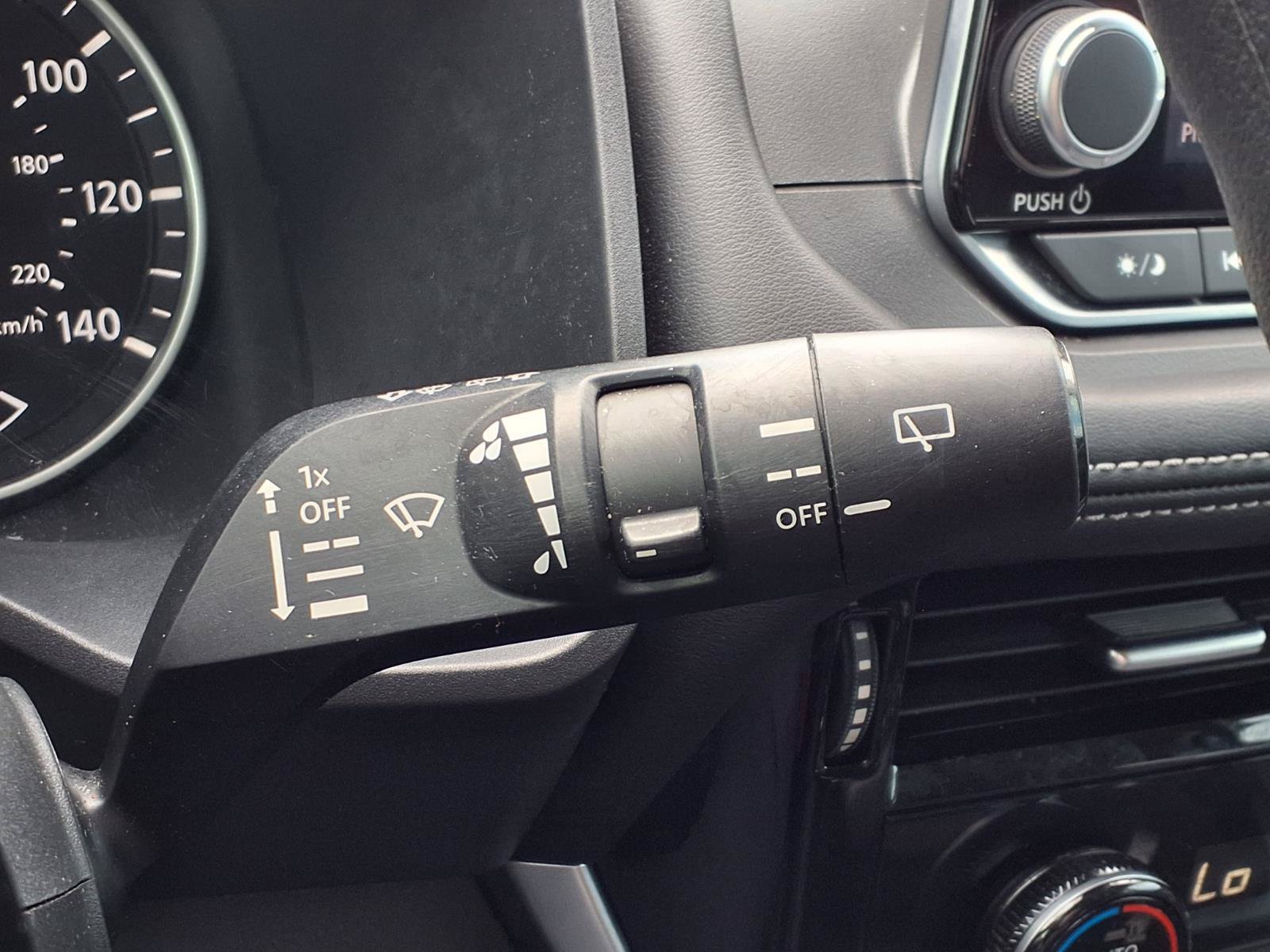 Used 2022 Nissan Rogue SV FWD image 23
