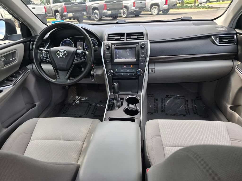 Used 2016 Toyota Camry LE FWD image 14