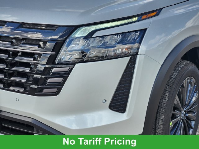 New 2026 Nissan Pathfinder SL FWD image 6