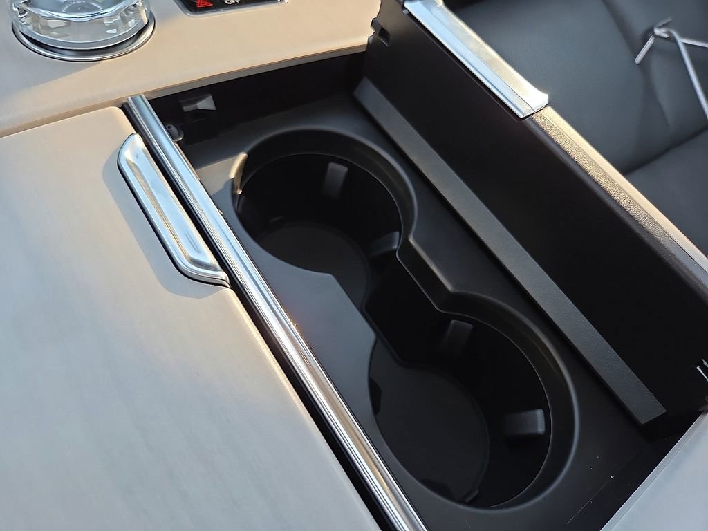 New 2025 Lincoln Navigator Reserve AWD/4WD image 20