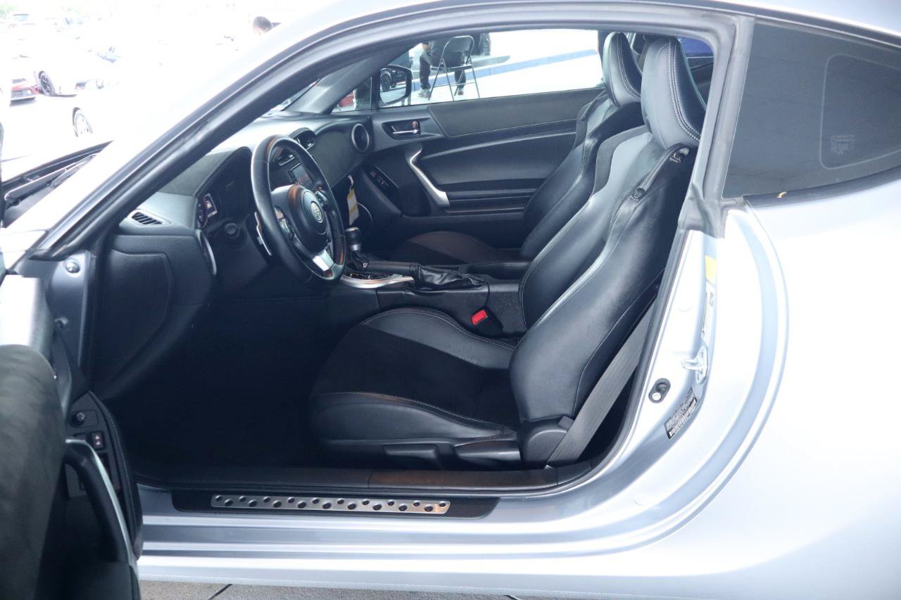 Used 2020 Toyota 86 RWD image 15