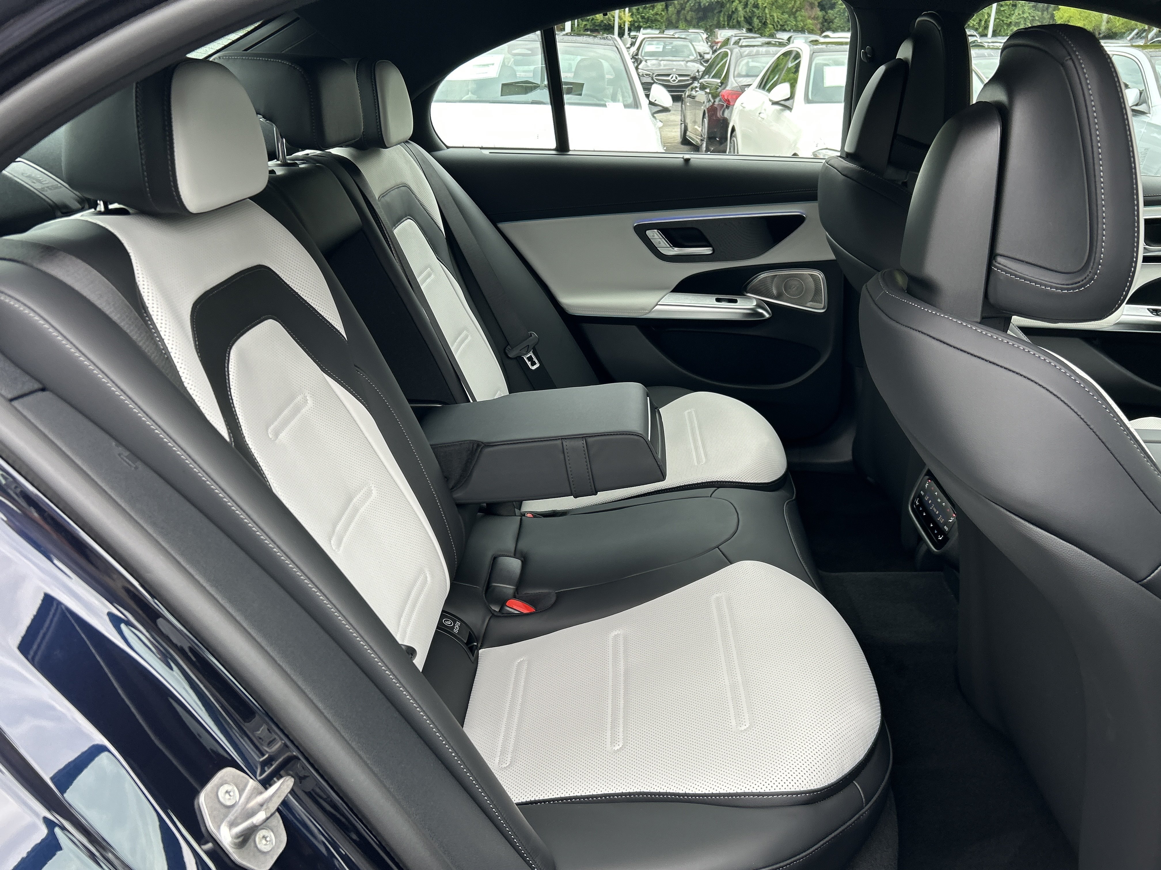 New 2027 Mercedes-Benz E 53 AMG e 4MATIC Sedan image 41