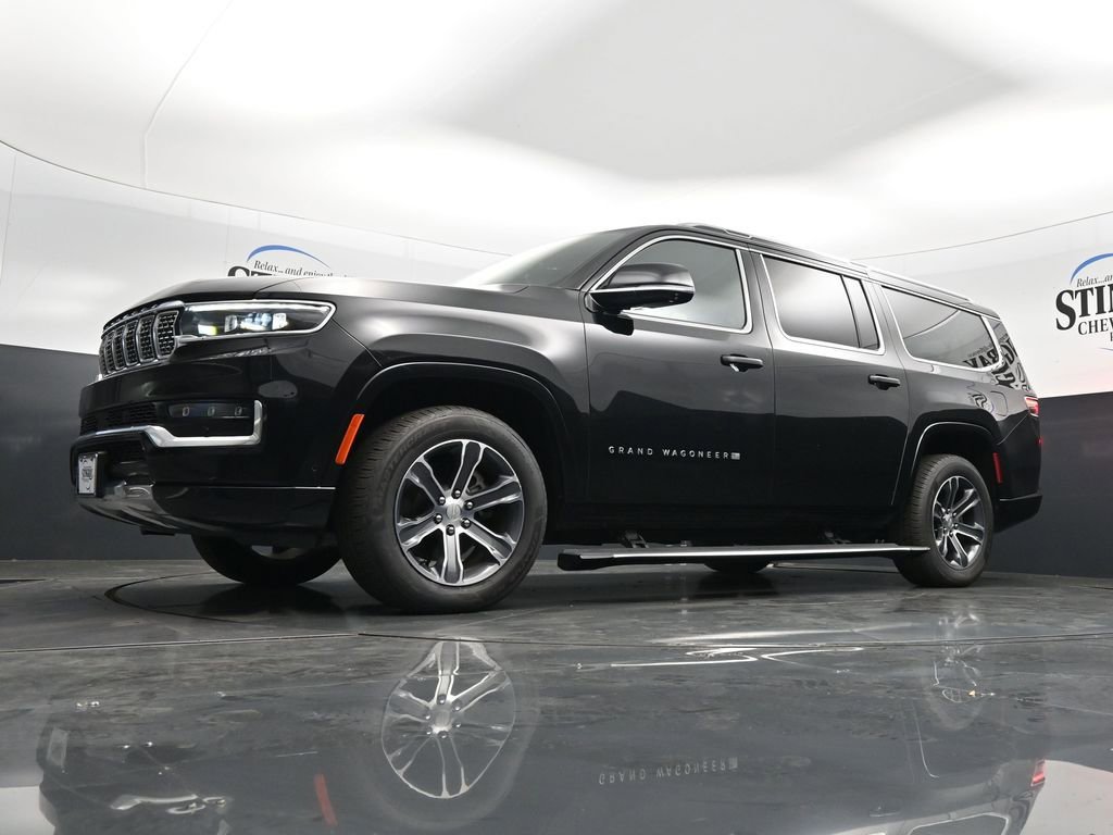 Used 2024 Jeep Grand Wagoneer L 4WD image 19