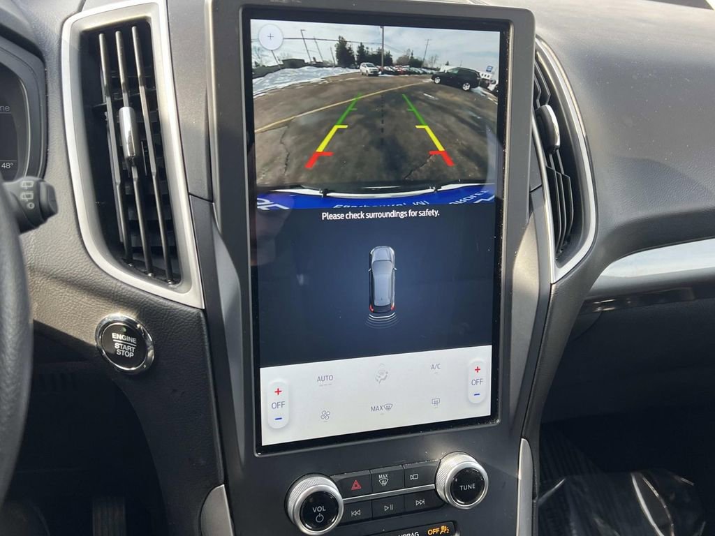 Used 2022 Ford Edge SE w/ Cargo Accessory Package image 18