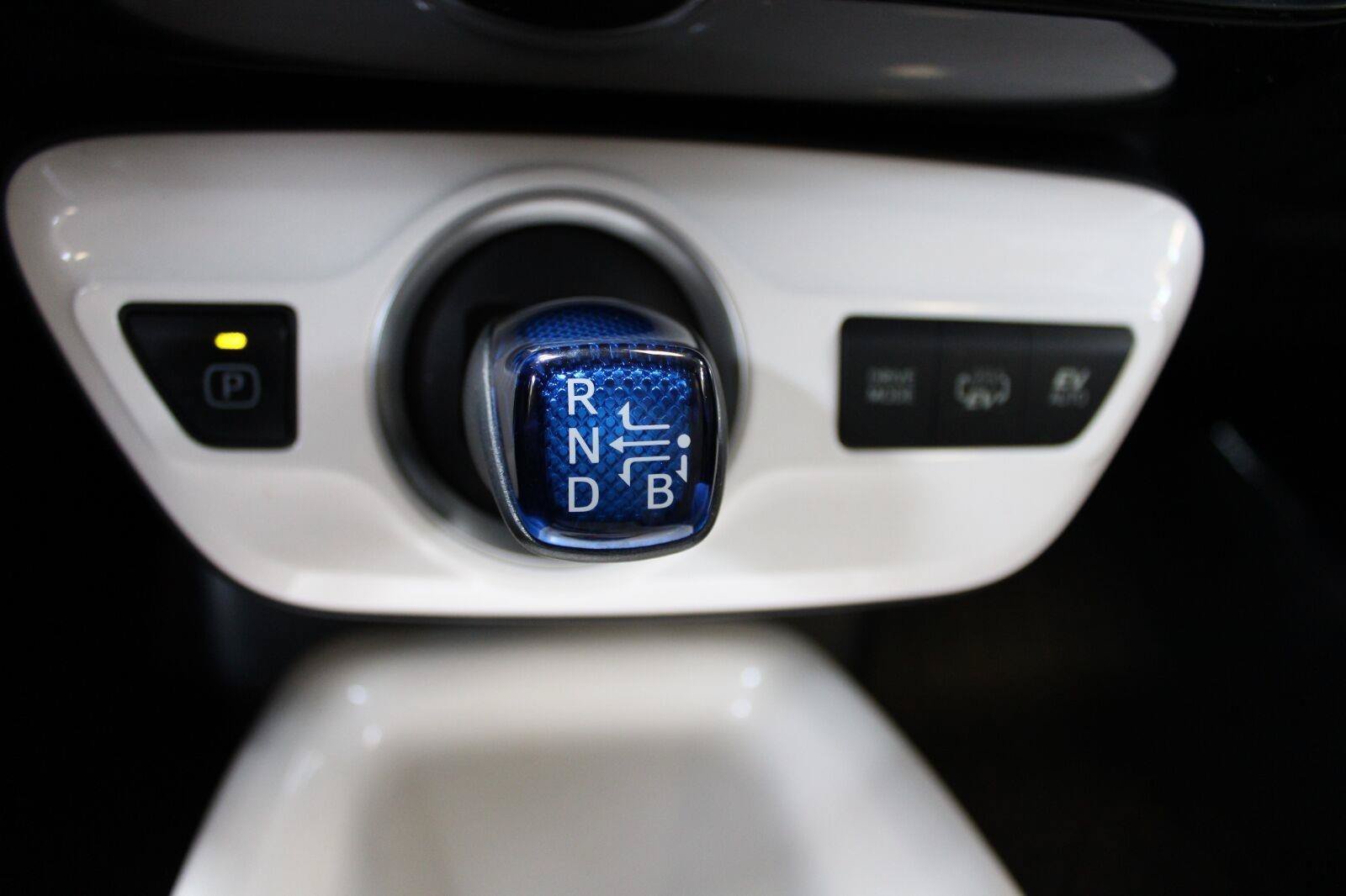 Used 2019 Toyota Prius Prime Plus FWD image 24