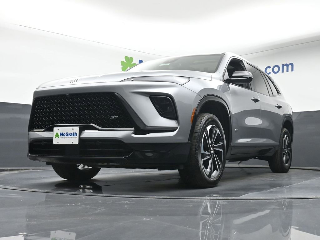 Used 2025 Buick Enclave Sport Touring w/ Power Package image 6