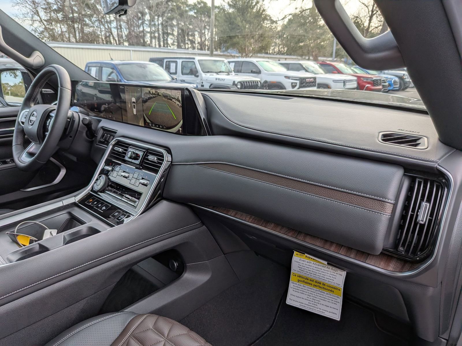 Used 2025 Nissan Armada Platinum Reserve image 42