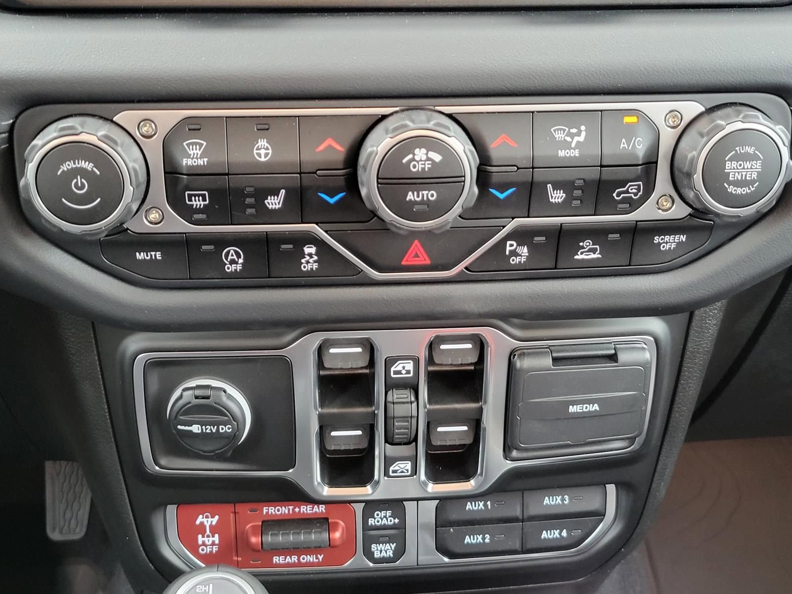 Used 2025 Jeep Gladiator Rubicon image 28