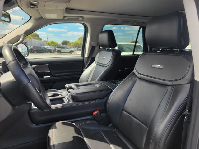 Used 2025 Ford Expedition Max Platinum image 18