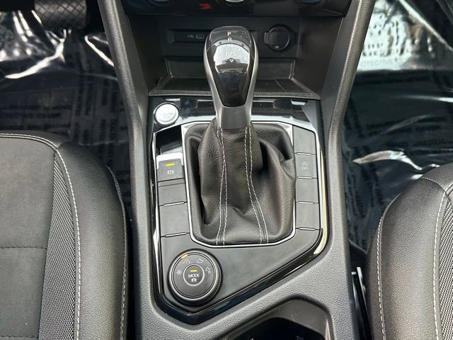 Certified 2023 Volkswagen Taos SE w/ Panoramic Sunroof Package image 34