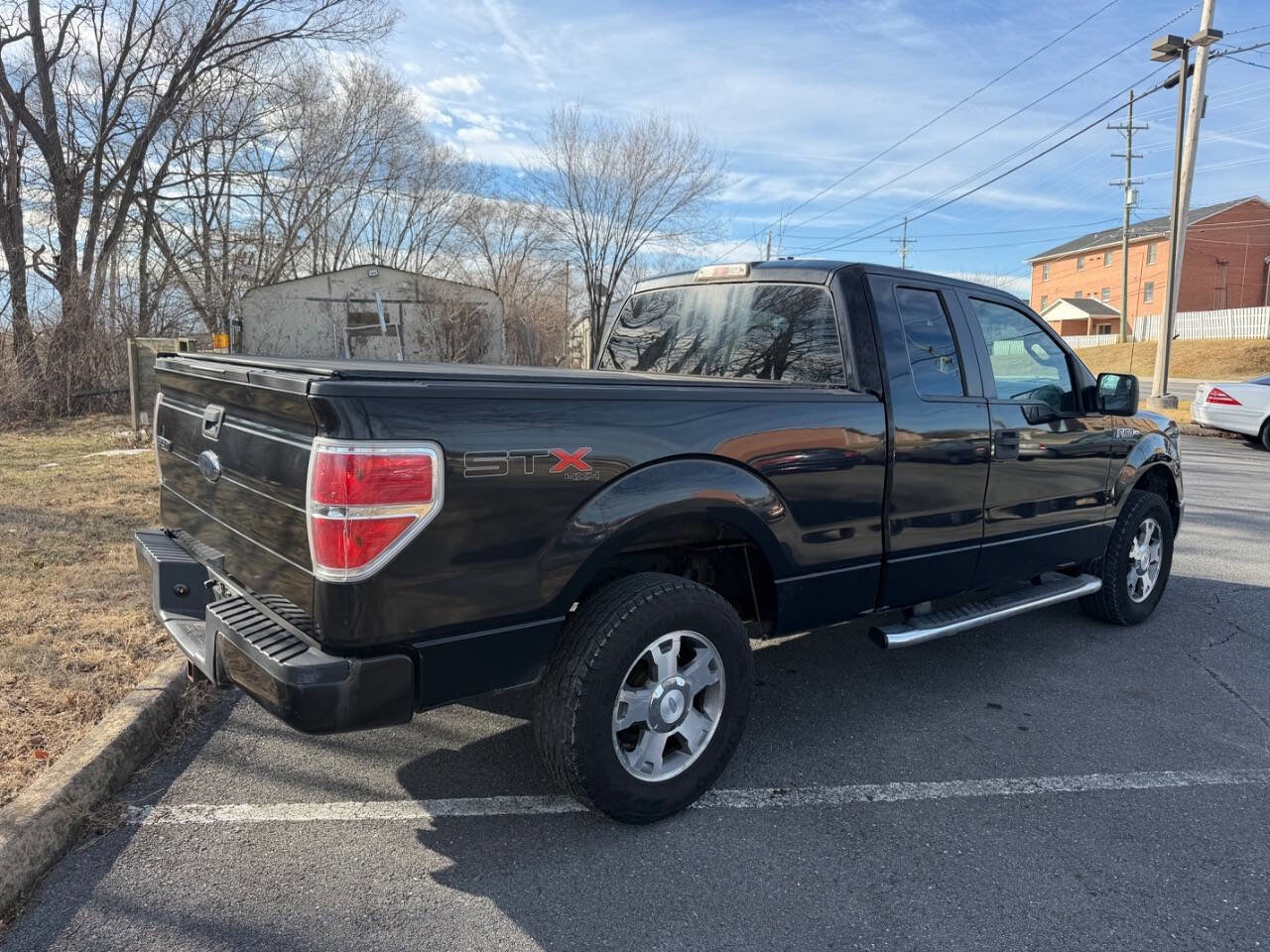 Used 2010 Ford F150 STX image 5
