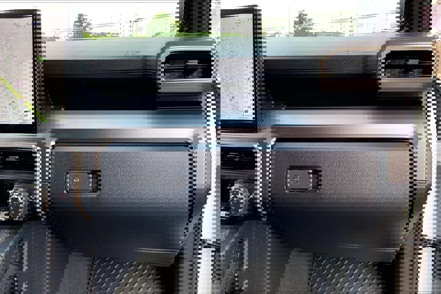 Certified 2025 Toyota 4Runner TRD Off-Road Premium w/ Tow Technology Package image 18