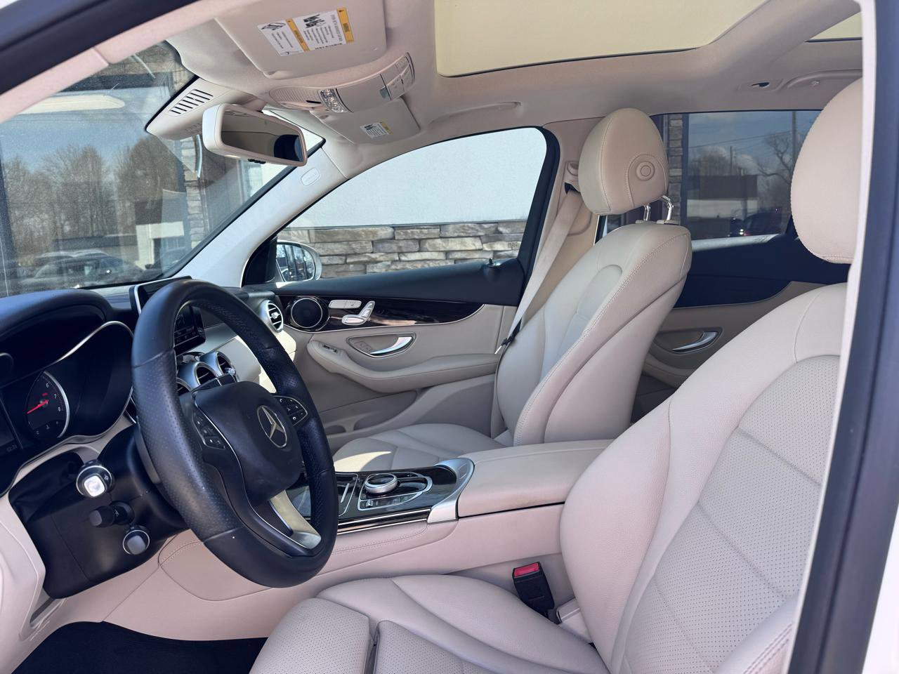 Used 2019 Mercedes-Benz GLC 300 image 14