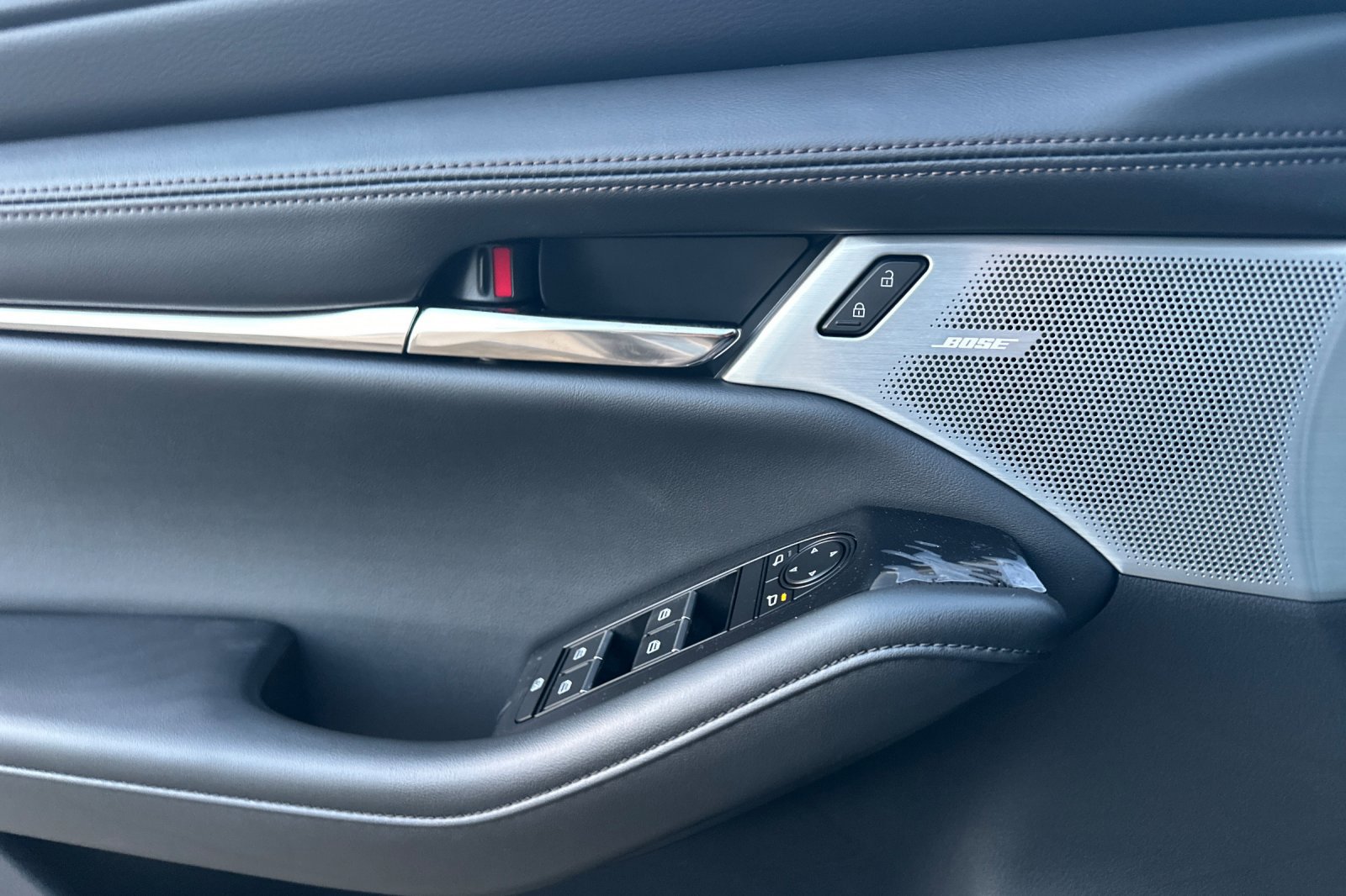 New 2026 MAZDA MAZDA3 2.5 S Hatchback w/ Premium Pkg image 11