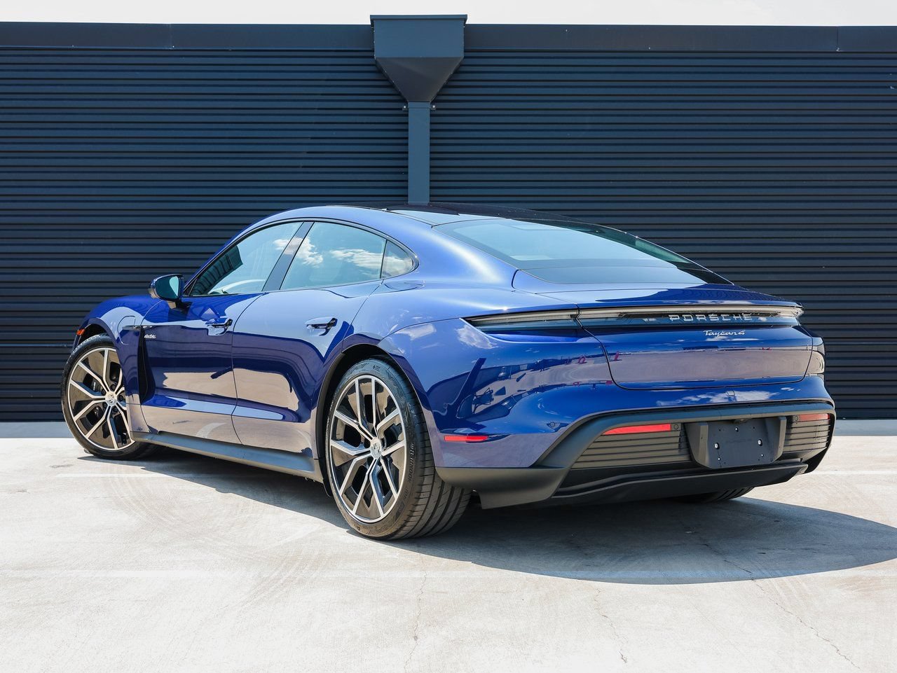 Used 2025 Porsche Taycan AWD/4WD image 3