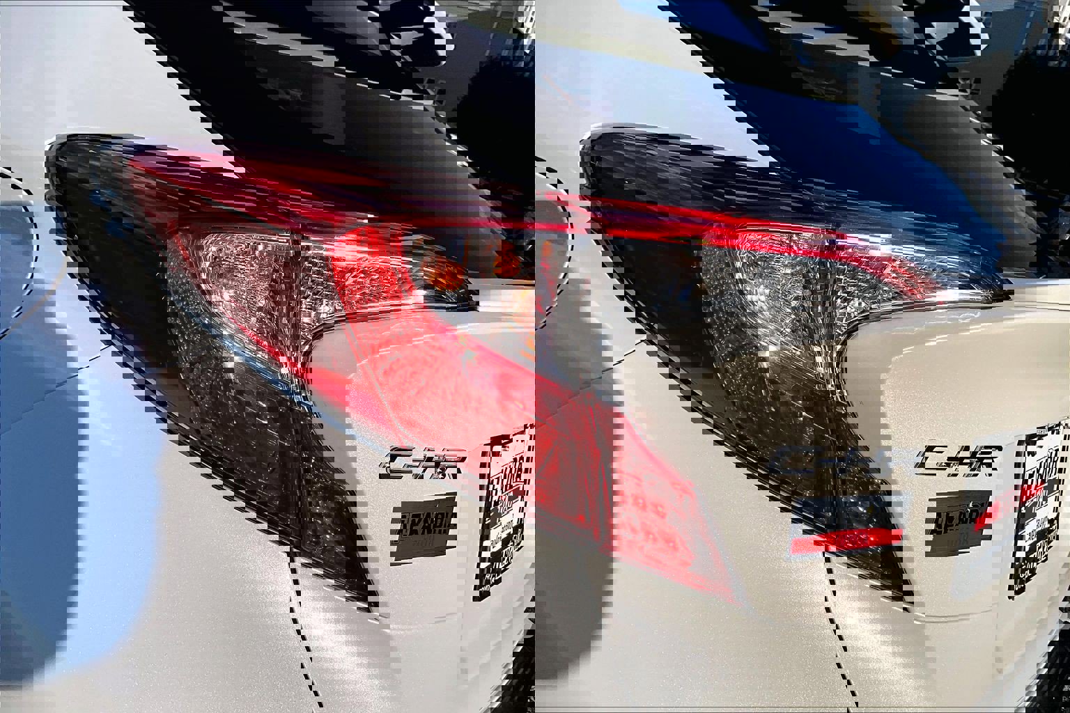 Used 2021 Toyota C-HR LE FWD image 26