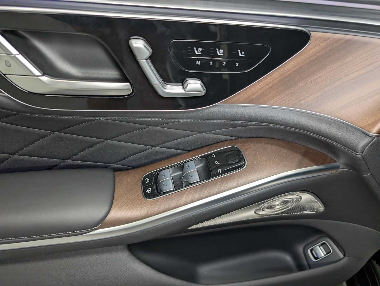 New 2027 Mercedes-Benz S 580 4MATIC Sedan image 31