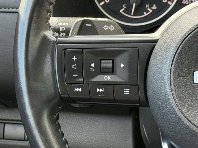 Used 2025 Nissan Pathfinder SV FWD image 24