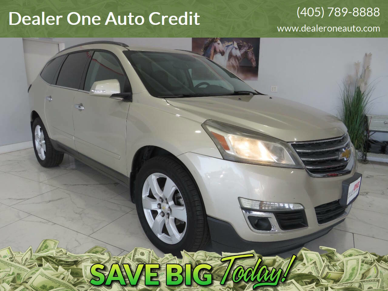 Used 2016 Chevrolet Traverse LT w/ Style and Technology Package image 1
