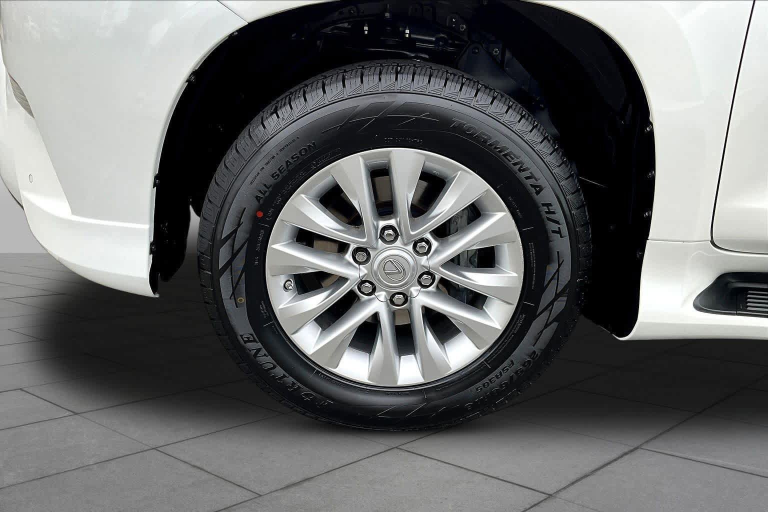 Certified 2023 Lexus GX 460 Premium w/ Premium Plus Package image 10