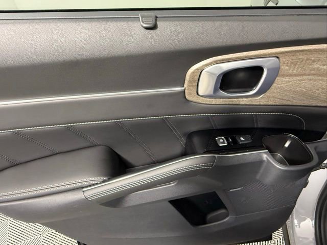 Used 2023 Kia Sorento SX Prestige image 36