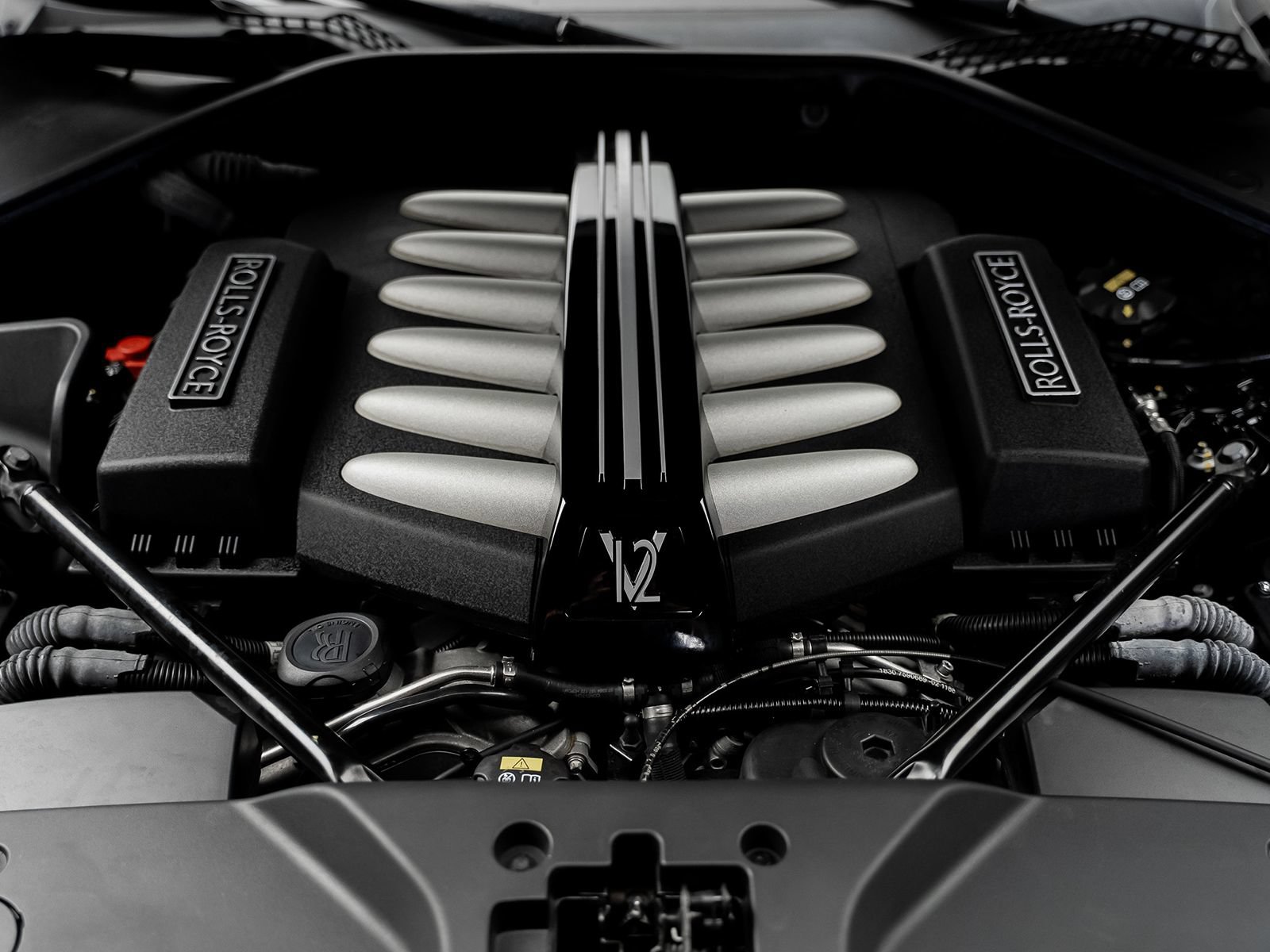 Used 2016 Rolls-Royce Dawn RWD image 60