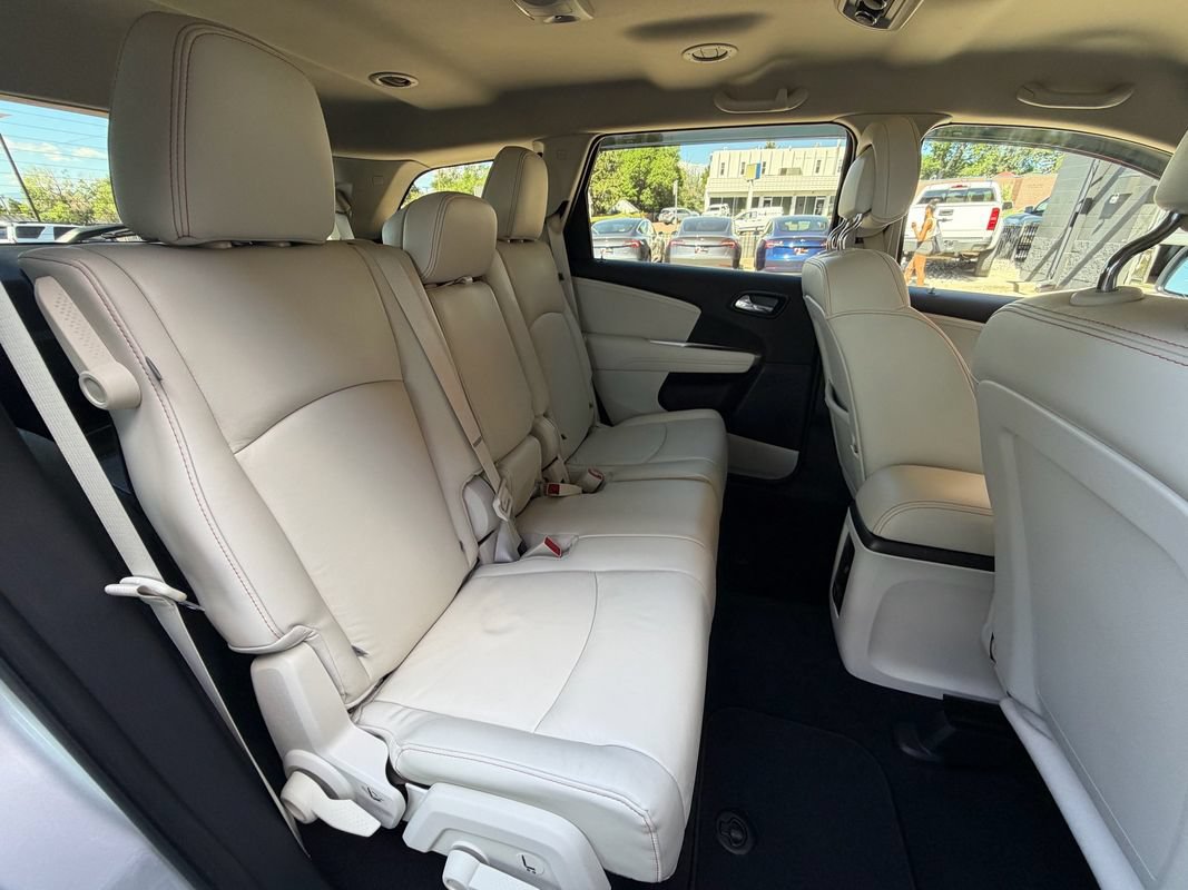 Used 2014 Dodge Journey Limited w/ Flexible Seating Group FWD image 27