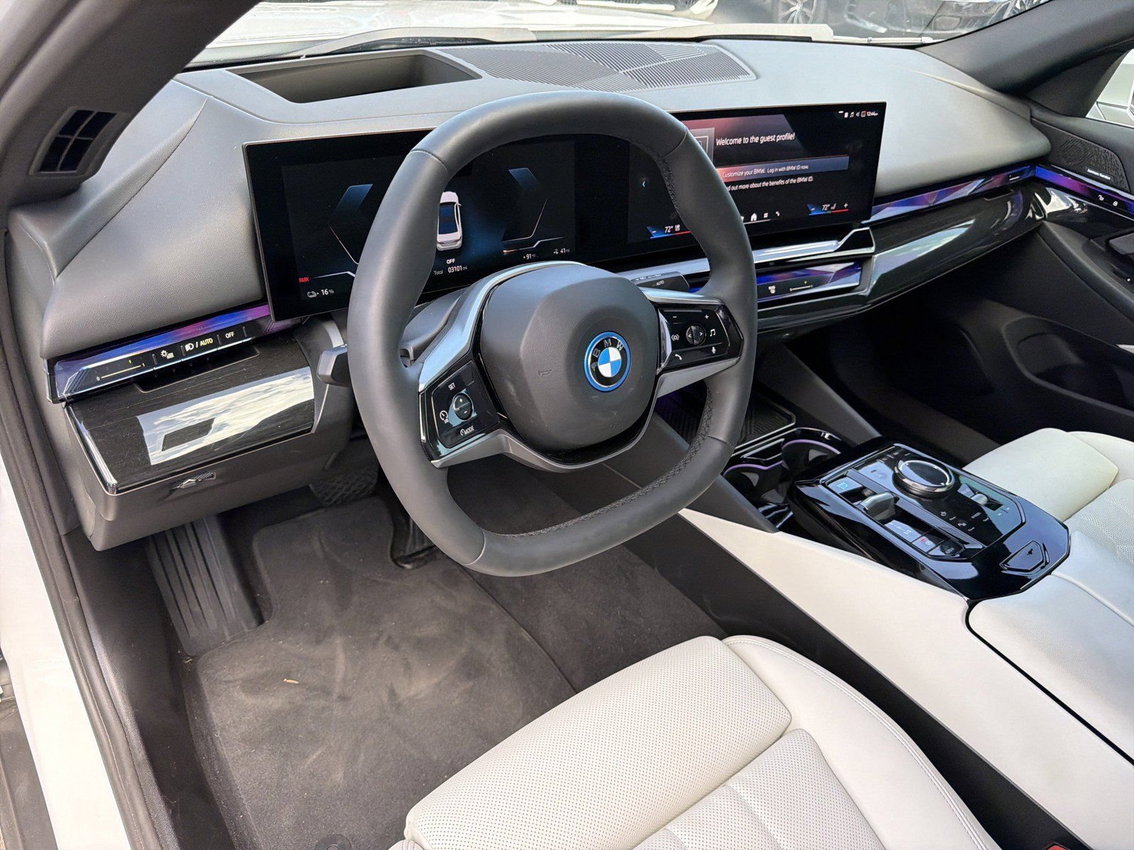 Certified 2025 BMW i5 M60 w/ Premium Package AWD/4WD image 22