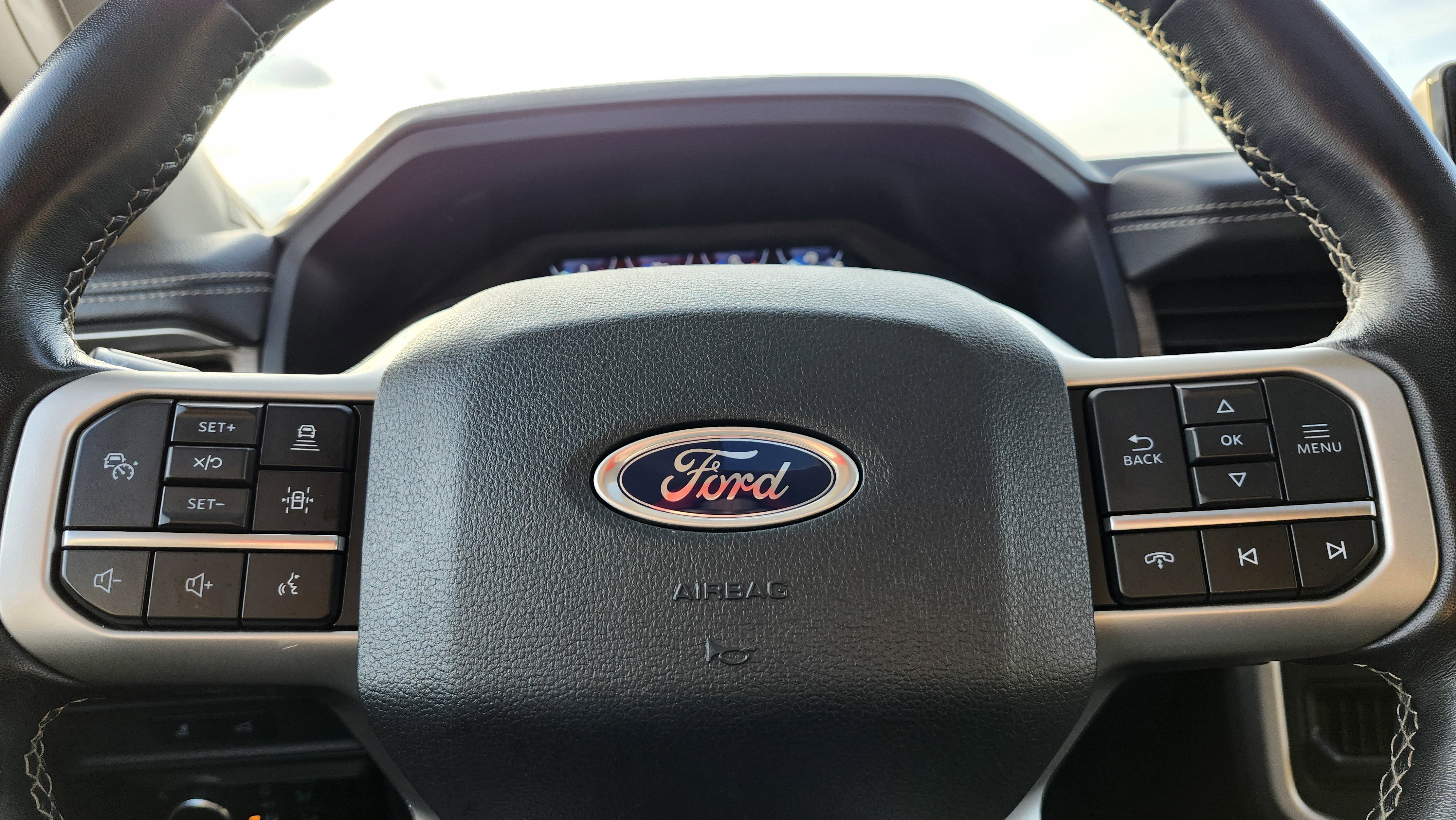 Used 2024 Ford Expedition Limited image 31