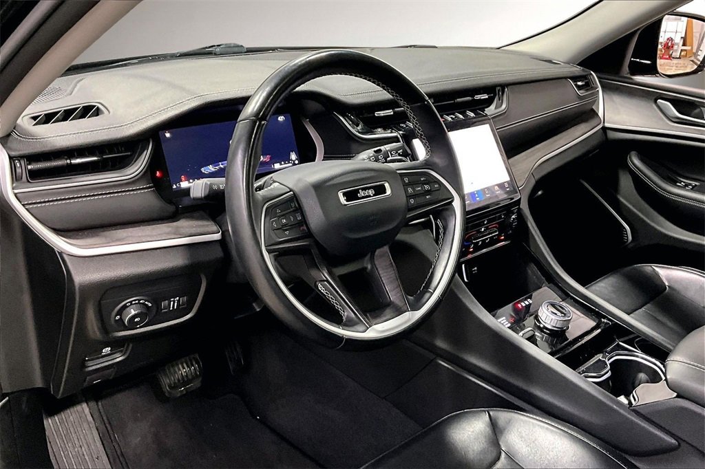 Used 2022 Jeep Grand Cherokee L Limited image 18