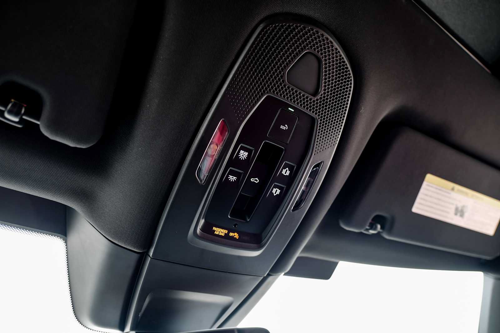 Used 2024 Porsche Panamera RWD image 30