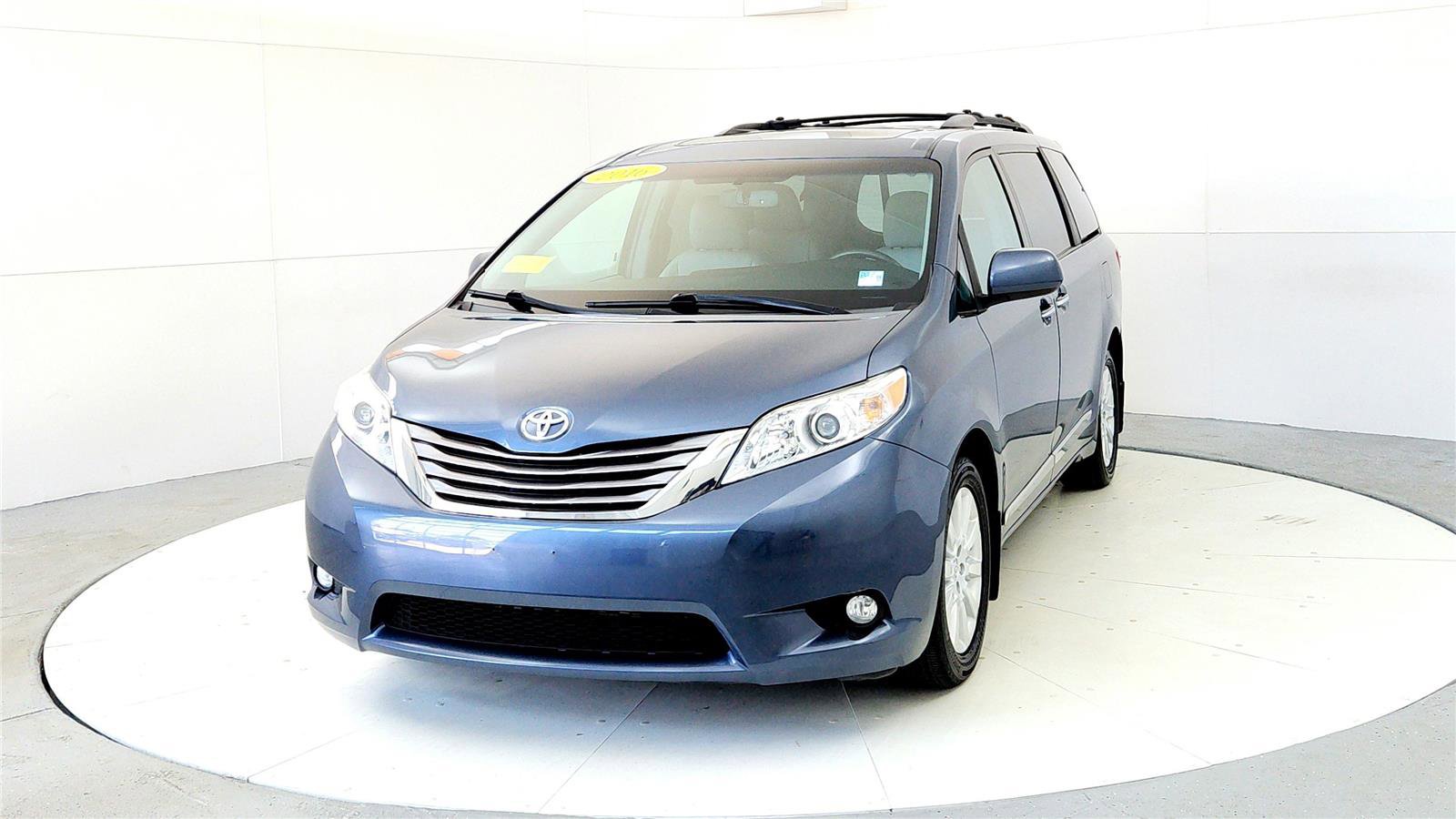 Used 2016 Toyota Sienna XLE Premium w/ Protection Package AWD/4WD image 2