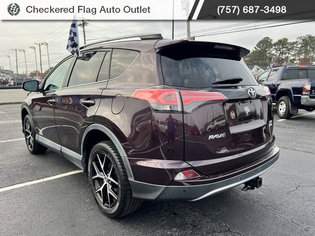 Used 2017 Toyota RAV4 SE image 5