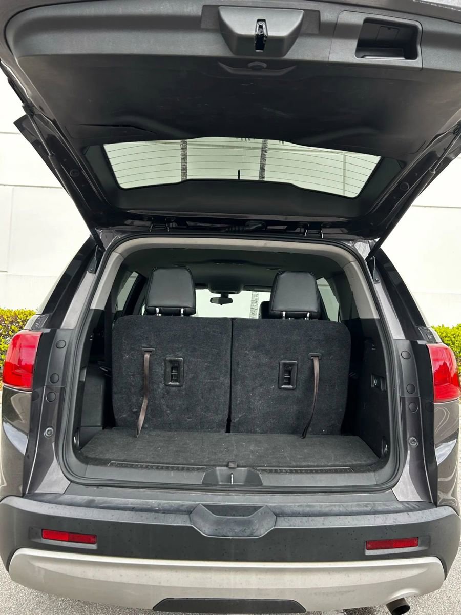 Used 2019 GMC Acadia SLE image 7