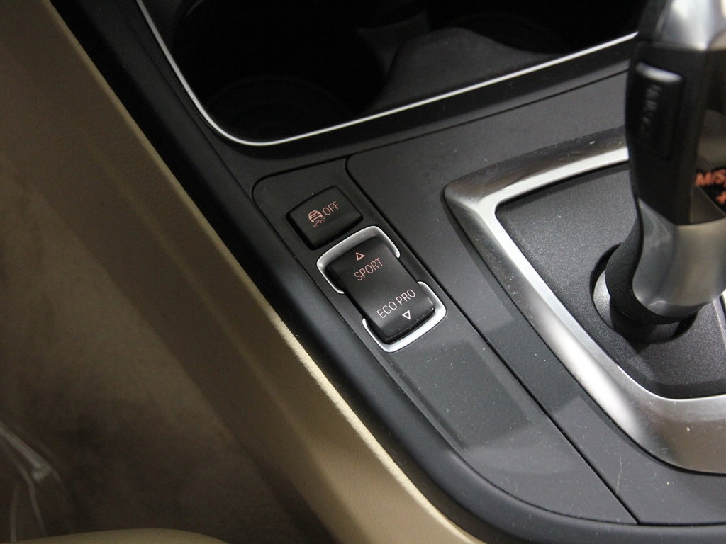 Used 2015 BMW 328i xDrive Sedan image 15