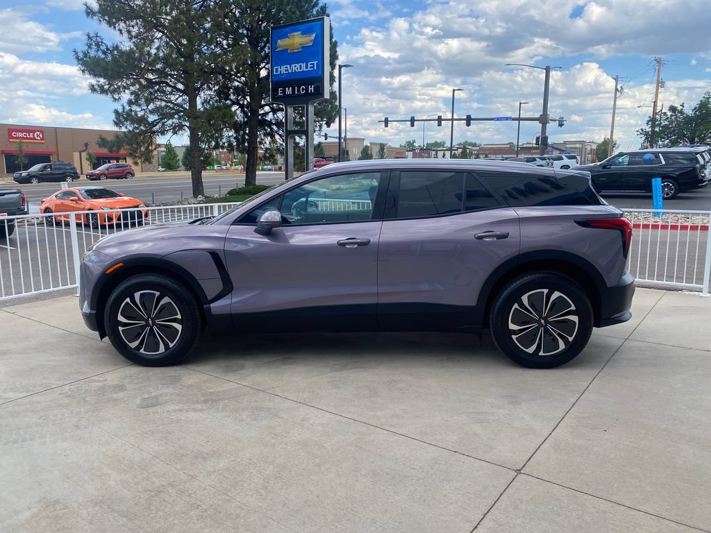 Used 2024 Chevrolet Blazer EV LT AWD/4WD image 2