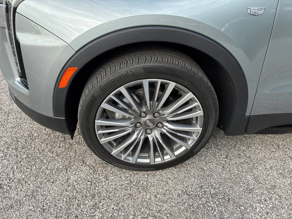Used 2024 Cadillac XT4 Premium Luxury AWD/4WD image 10