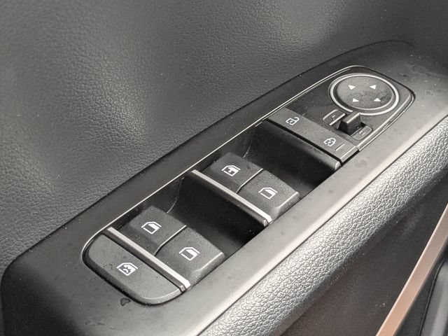 Certified 2025 Kia Soul LX w/ LX Technology Package FWD image 20
